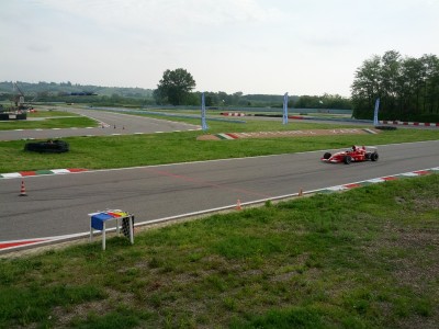 Pálya és Ferrari